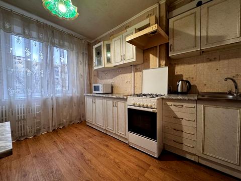 квартира за адресою Калинова вул., 61