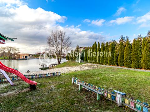 комерційна за адресою дор. Дрімленд, 51