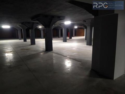 комерційна за адресою Костянтинівська вул., 66