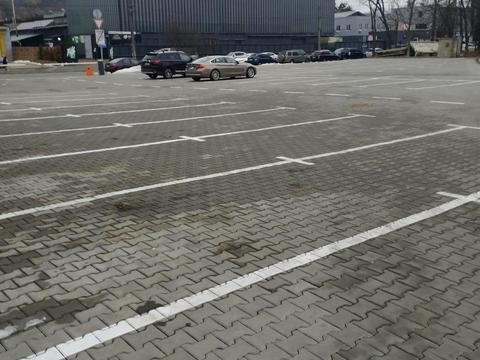 комерційна за адресою Костянтинівська вул., 66