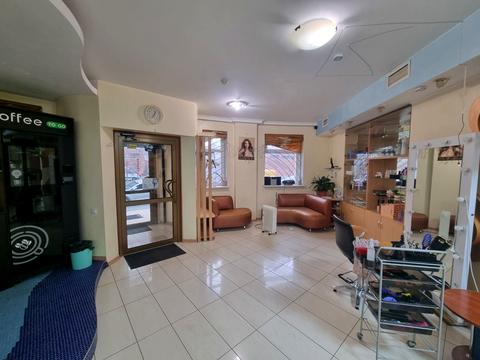 комерційна за адресою Анни Ахматової вул., 13-Г