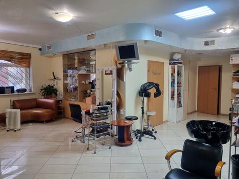 комерційна за адресою Анни Ахматової вул., 13-Г