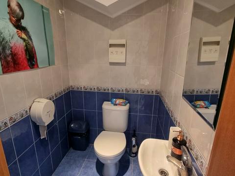 комерційна за адресою Анни Ахматової вул., 13-Г