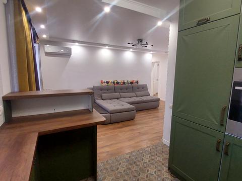 квартира за адресою Георгія Ґонґадзе вул. (Паризької Комуни), 7