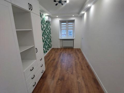 квартира за адресою Георгія Ґонґадзе вул. (Паризької Комуни), 7