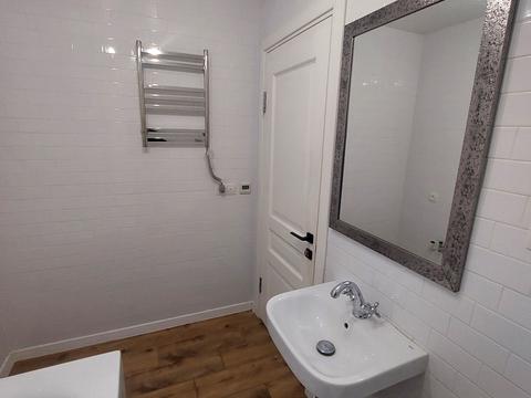 квартира за адресою Георгія Ґонґадзе вул. (Паризької Комуни), 7