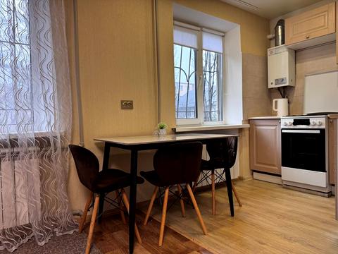 квартира за адресою Олександра Поля просп. (Кірова), 76-Б