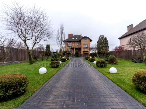 будинок за адресою вул. Василя Стуса