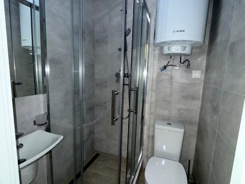 комерційна за адресою Дарвіна вул., 10