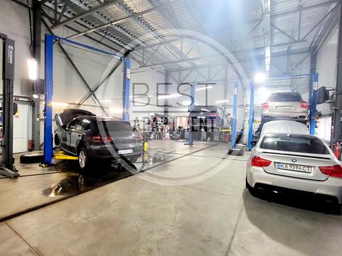 коммерческая по адресу Степана Бандеры просп. (Московський), 5