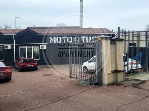 коммерческая по адресу Степана Бандеры просп. (Московський), 5