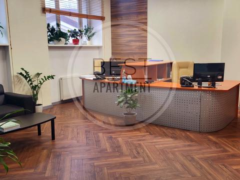 коммерческая по адресу Степана Бандеры просп. (Московський), 5