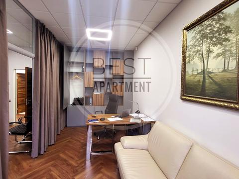 коммерческая по адресу Степана Бандеры просп. (Московський), 5