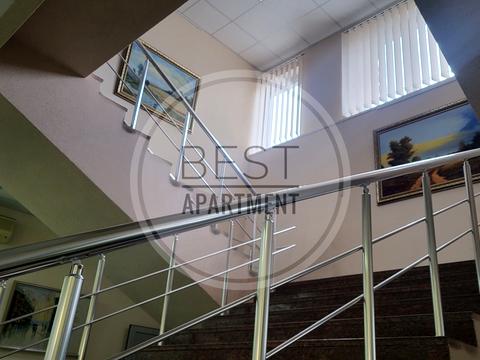 коммерческая по адресу Степана Бандеры просп. (Московський), 5