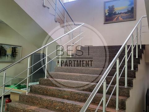 коммерческая по адресу Степана Бандеры просп. (Московський), 5