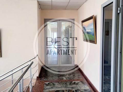 коммерческая по адресу Степана Бандеры просп. (Московський), 5