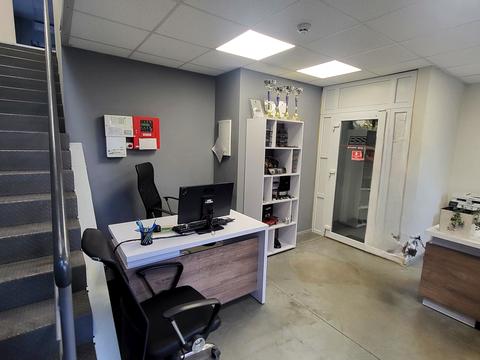 коммерческая по адресу Степана Бандеры просп. (Московський), 5