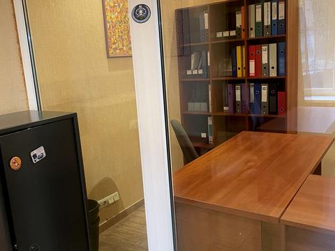 комерційна за адресою Шевченка вул., 6