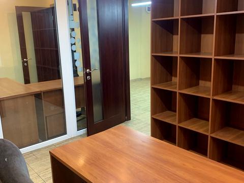 комерційна за адресою Шевченка вул., 6