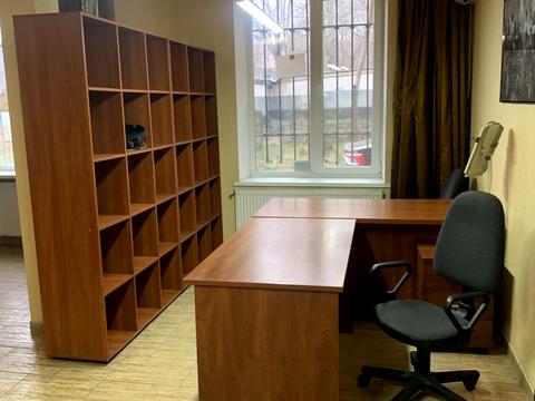 комерційна за адресою Шевченка вул., 6