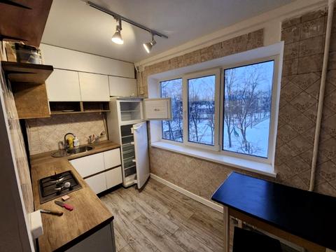 квартира за адресою Космічна вул., 5