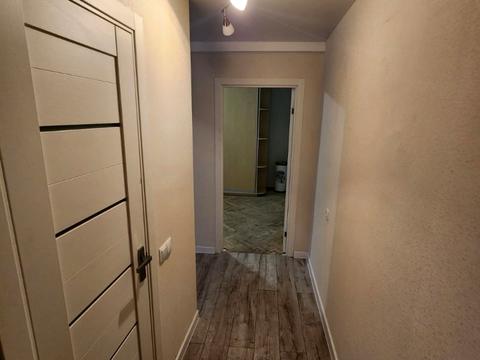 квартира за адресою Космічна вул., 5