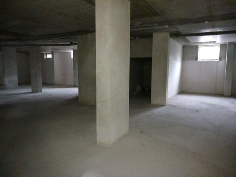 комерційна за адресою Сніжна вул., 52а