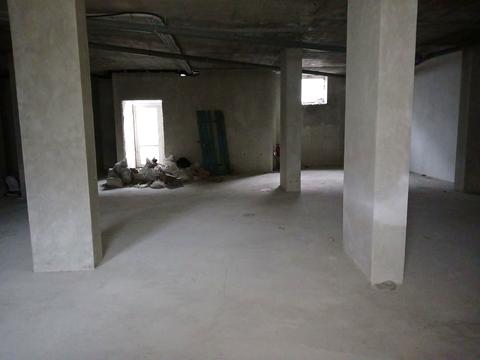 комерційна за адресою Сніжна вул., 52а