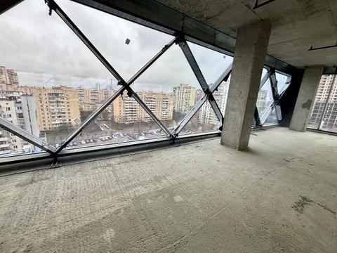 комерційна за адресою Василя Стуса вул., 35