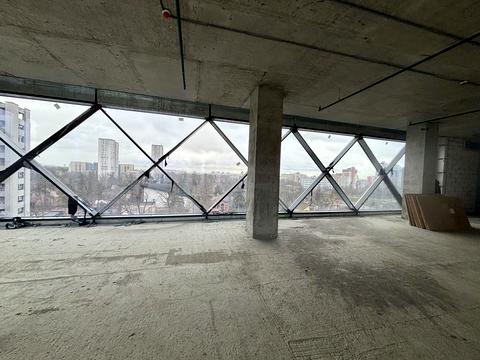 комерційна за адресою Василя Стуса вул., 35