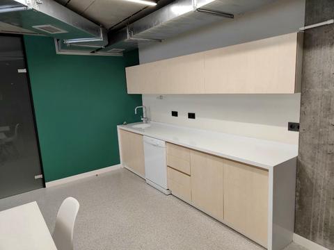 комерційна за адресою Олександра Мишуги вул., 10