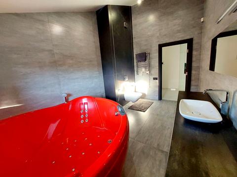 квартира за адресою Джерельна вул., 81