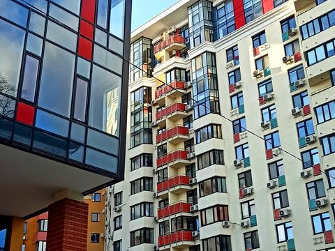 комерційна за адресою Київ, Юлії Здановської вул. (Ломоносова), 71