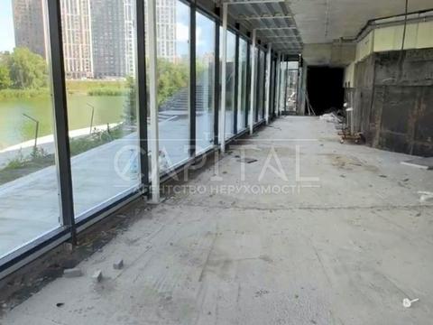 комерційна за адресою Миколи Бажана просп., 12