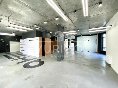 комерційна за адресою Дегтярна вул., 6