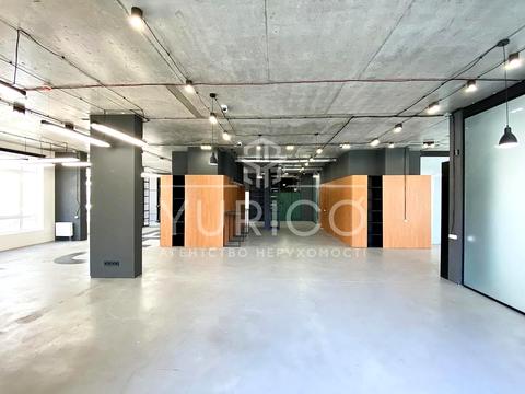 комерційна за адресою Дегтярна вул., 6