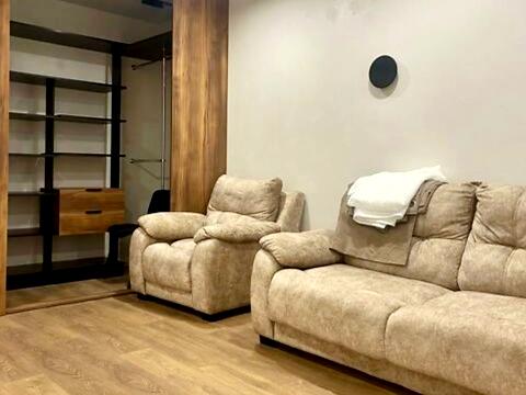 квартира за адресою Центральна вул. (Мічуріна), 2а