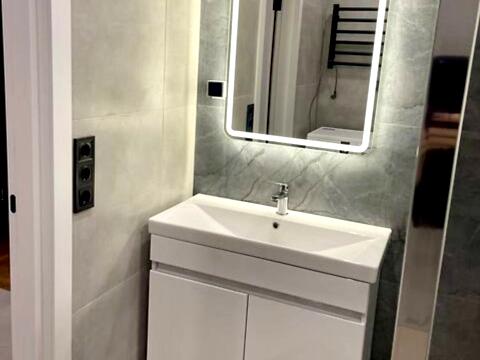 квартира за адресою Центральна вул. (Мічуріна), 2а