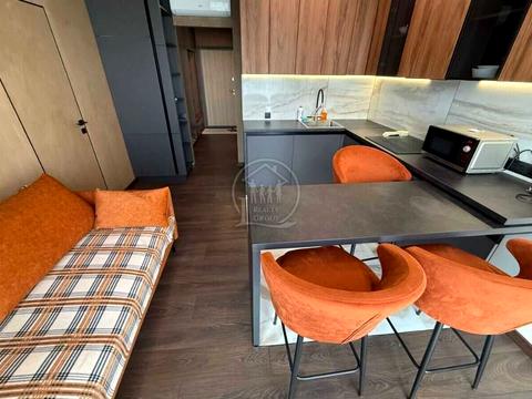 квартира за адресою Літературна вул., 10