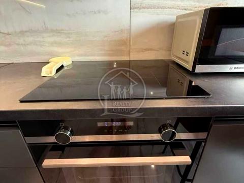 квартира за адресою Літературна вул., 10