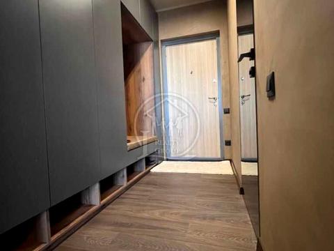 квартира за адресою Літературна вул., 10