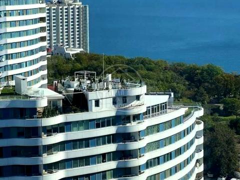 квартира за адресою Літературна вул., 10