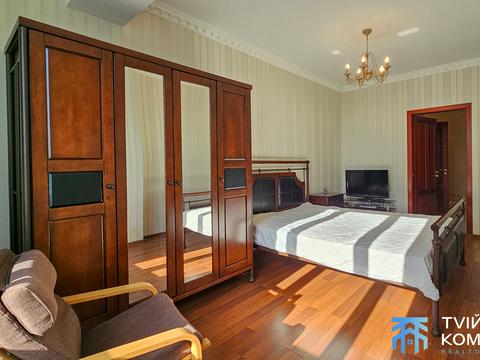 квартира за адресою Дніпровська набережна вул., 1-А