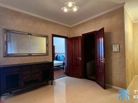 квартира за адресою Дніпровська набережна вул., 1-А