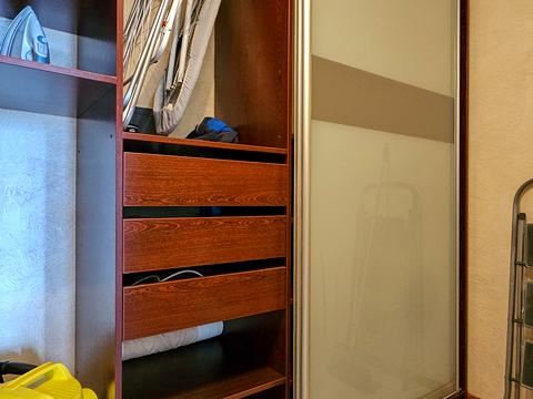 квартира за адресою Дніпровська набережна вул., 1-А