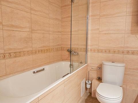 квартира за адресою Дніпровська набережна вул., 1-А