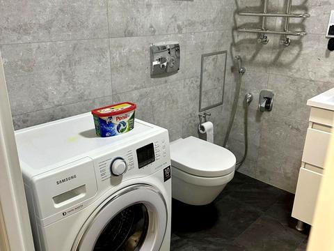 квартира за адресою Регенераторна вул., 4 к4