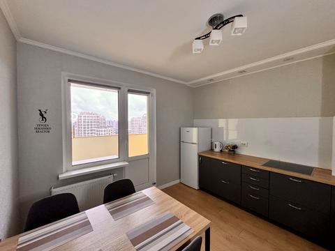 квартира за адресою Сергія Данченка вул., 3