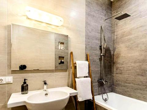 квартира за адресою Гоголівська вул., 47