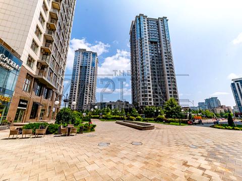 паркоместо по адресу Андрея Верхогляда ул. (Михайла Драгомирова), 2-А